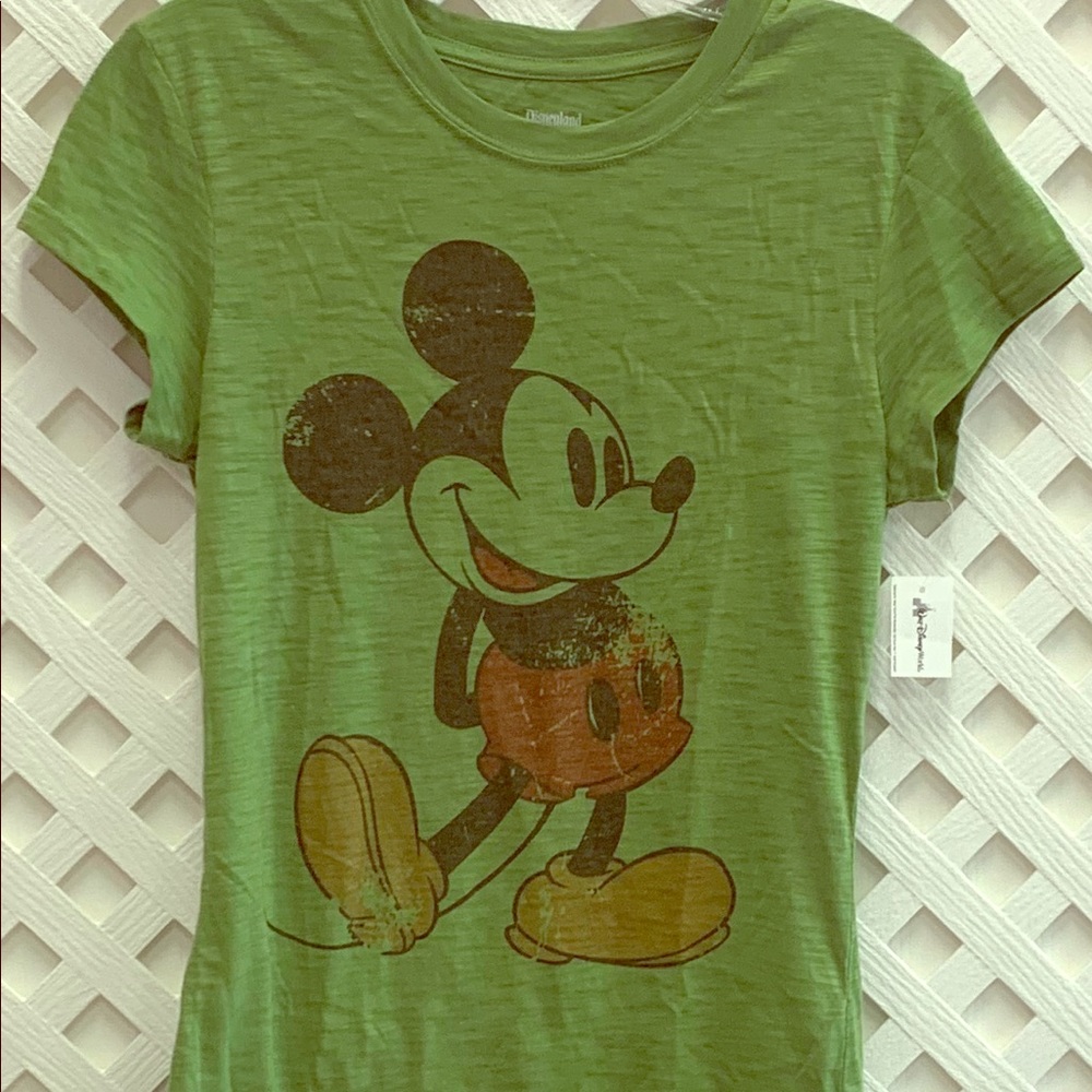 Walt Disney t shirt new